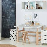 Kleines Bücherregal