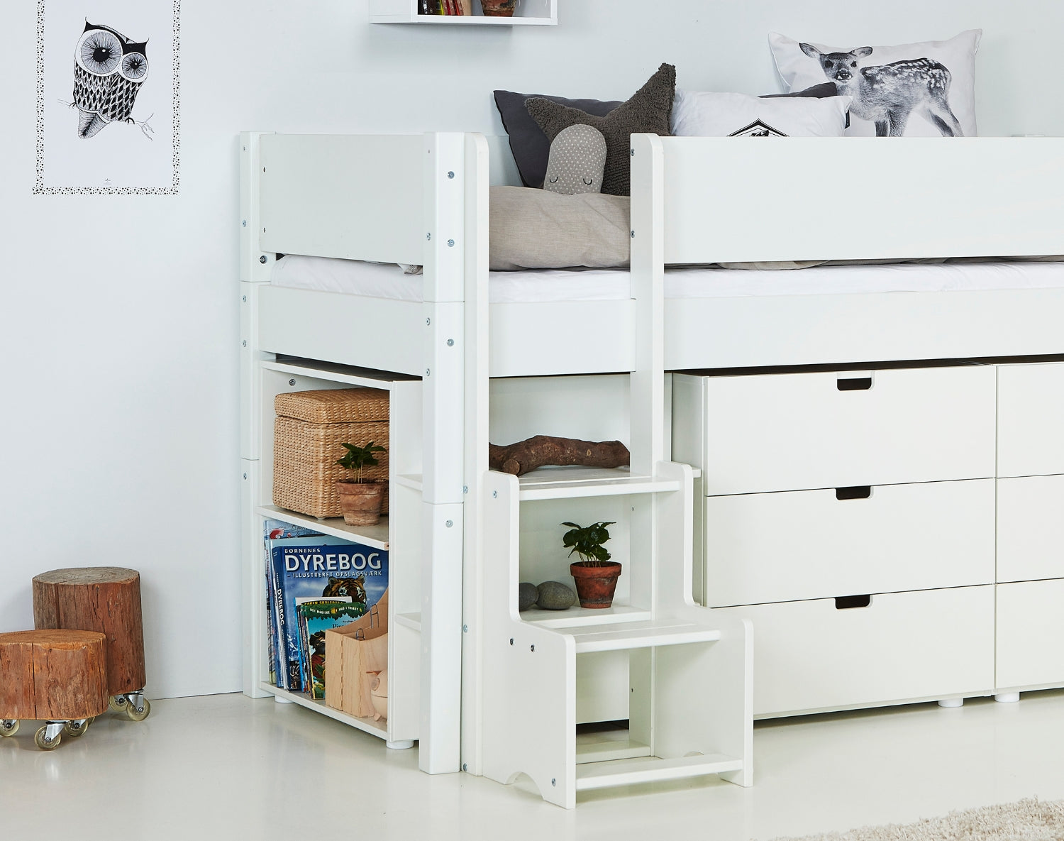 Kvadratisk reol med 1 hylde